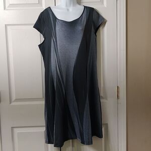 Lily by fimiano   black gray solid and pattern print shift dress  Sz 1XL